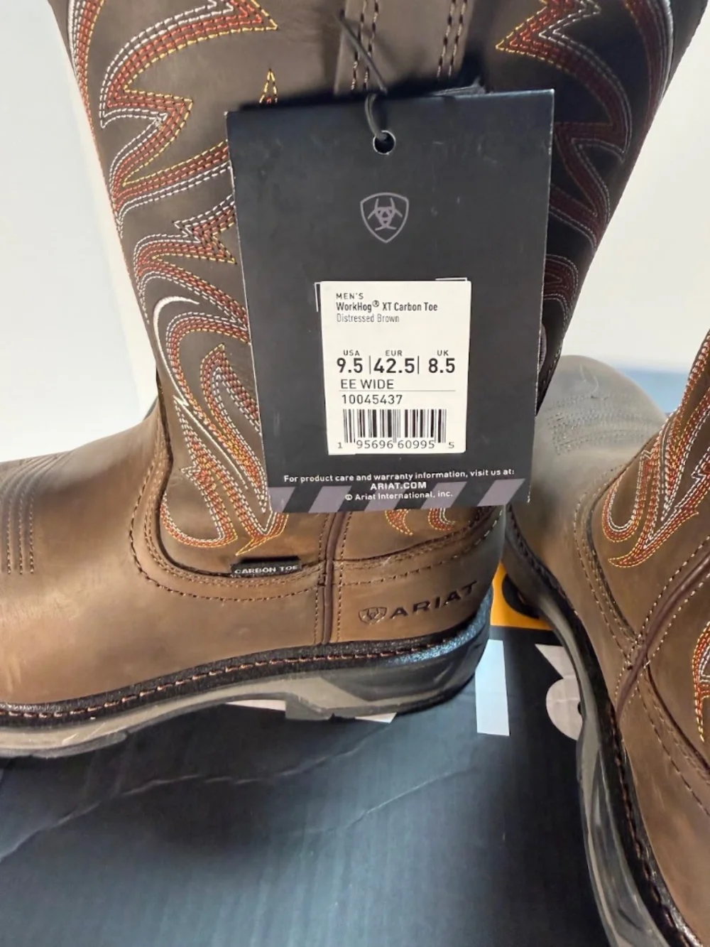 Ariat WorkHog XT Carbon Toe Boots 10045437 Mens 9.5 EE Wide Distressed Brown NIB